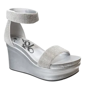 STATUS in SILVER Wedge Sandals